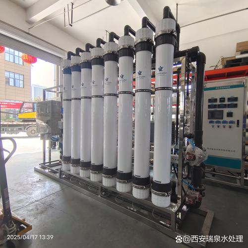 純凈水方案的嚴(yán)謹(jǐn)賦能 瑞泉設(shè)備矩陣中的精準(zhǔn)構(gòu)建與使命邏輯